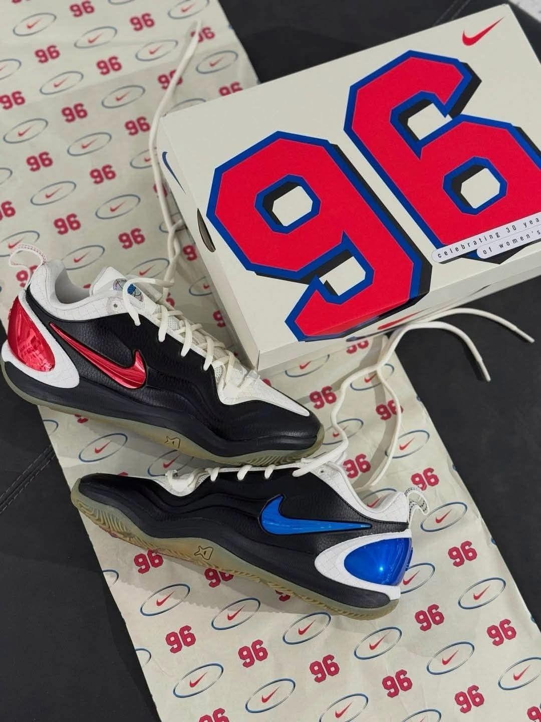 Nike A’Two WNBA30周年鸳鸯|黑白撞色红蓝鸳鸯篮球鞋实拍解析